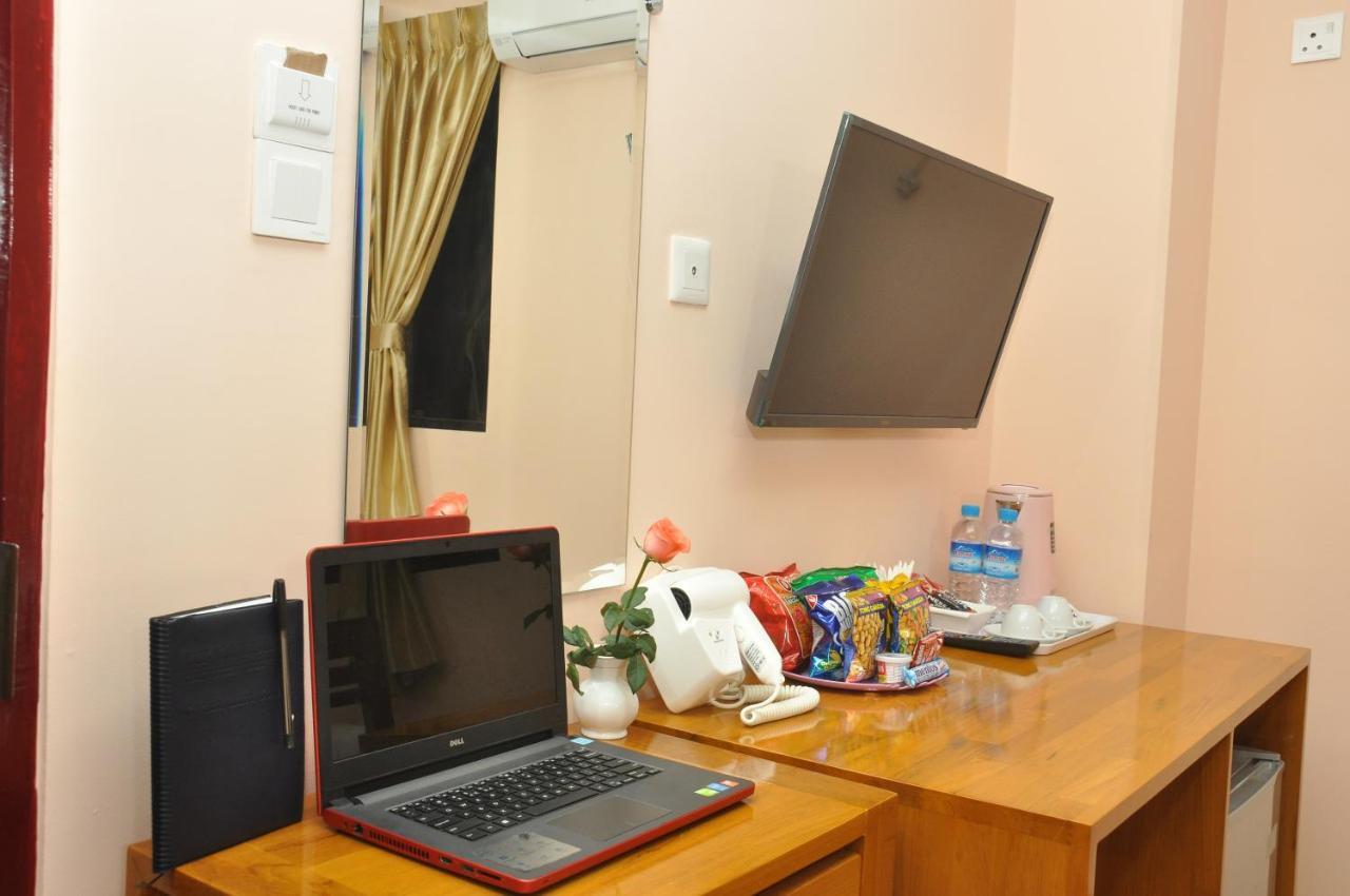 Royal Landmark Hotel Yangon Esterno foto